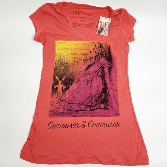 NWT Altru Graphic Tee Alice in Wonderland - Picture 1 of 3